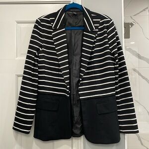 Grace Elements Black and White Striped Open-Front Lined Blazer in Size 12